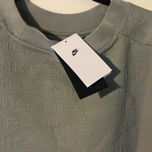 NWT Rare Nike Green Embossed OVERSIZED XXL Heavy weight TEE SHIRT MSRP $125